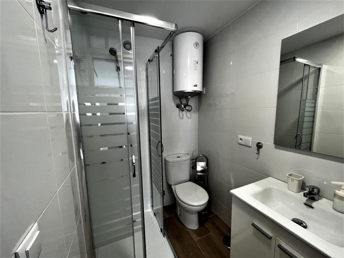 Ver7 - Estudio, Wifi, Fire Stick Amazon, Terraza, Vistas Al Mar, Piscina Torremolinos Eksteriør bilde